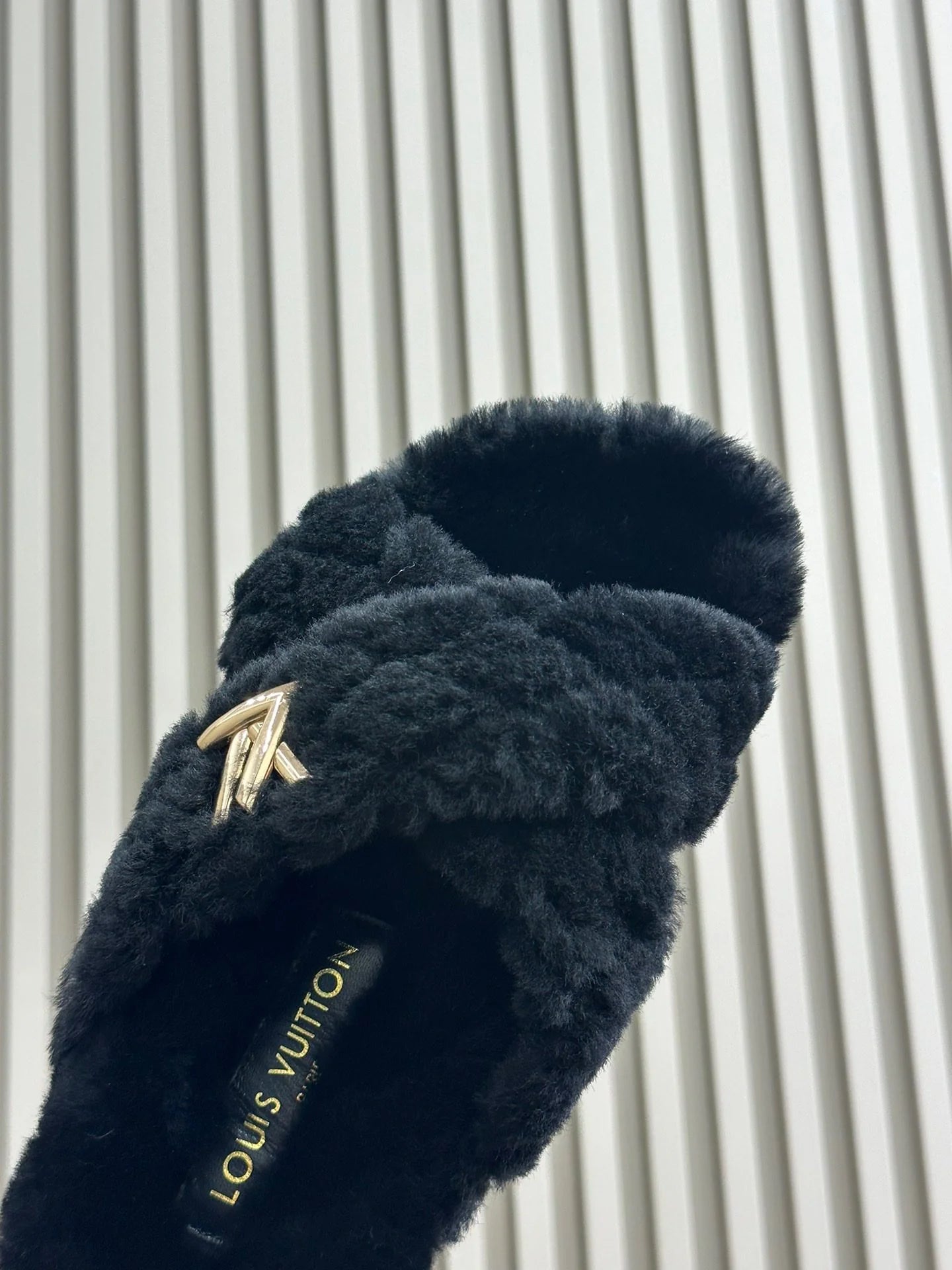 LV SANDAL