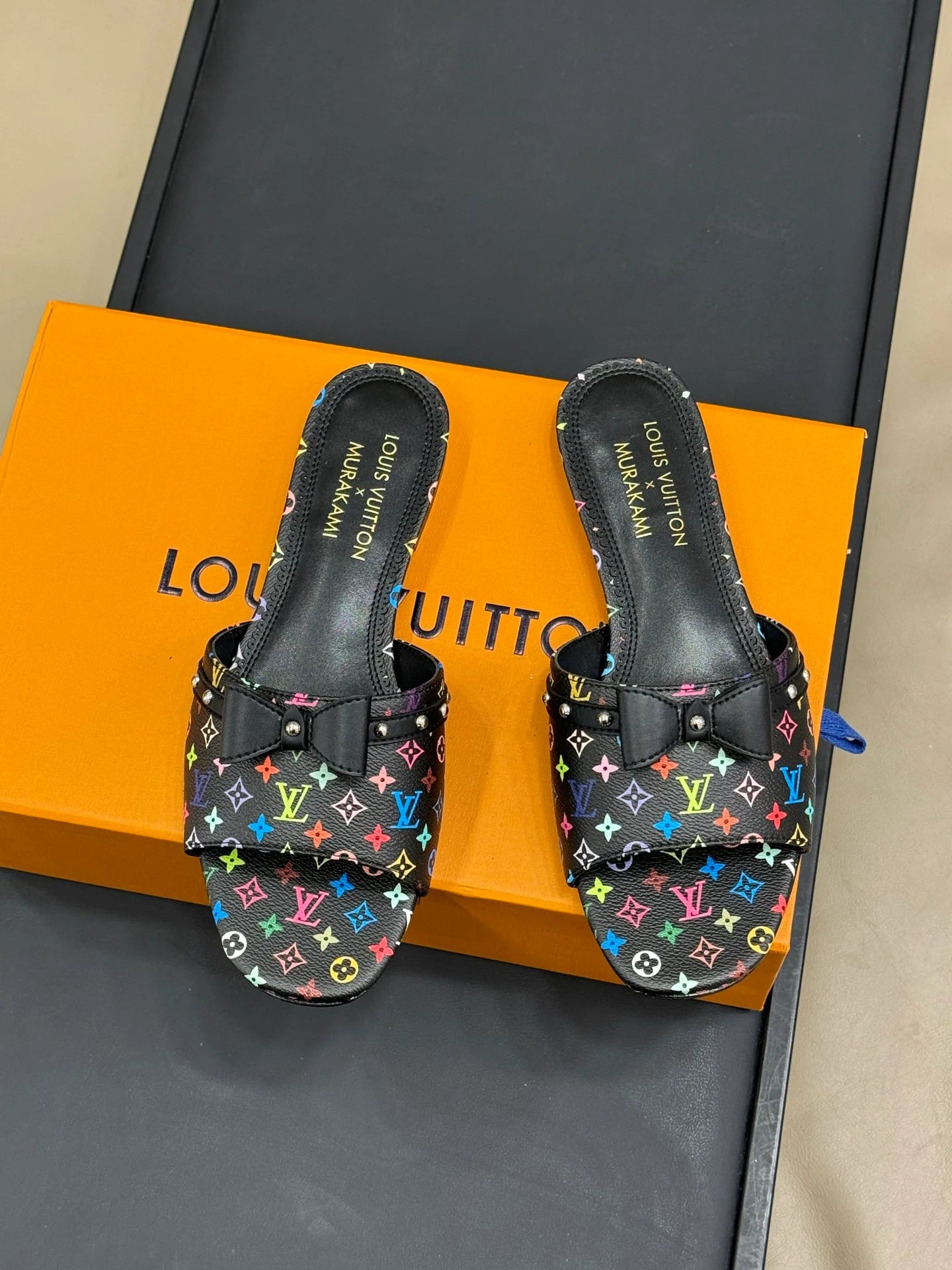 LV SANDAL