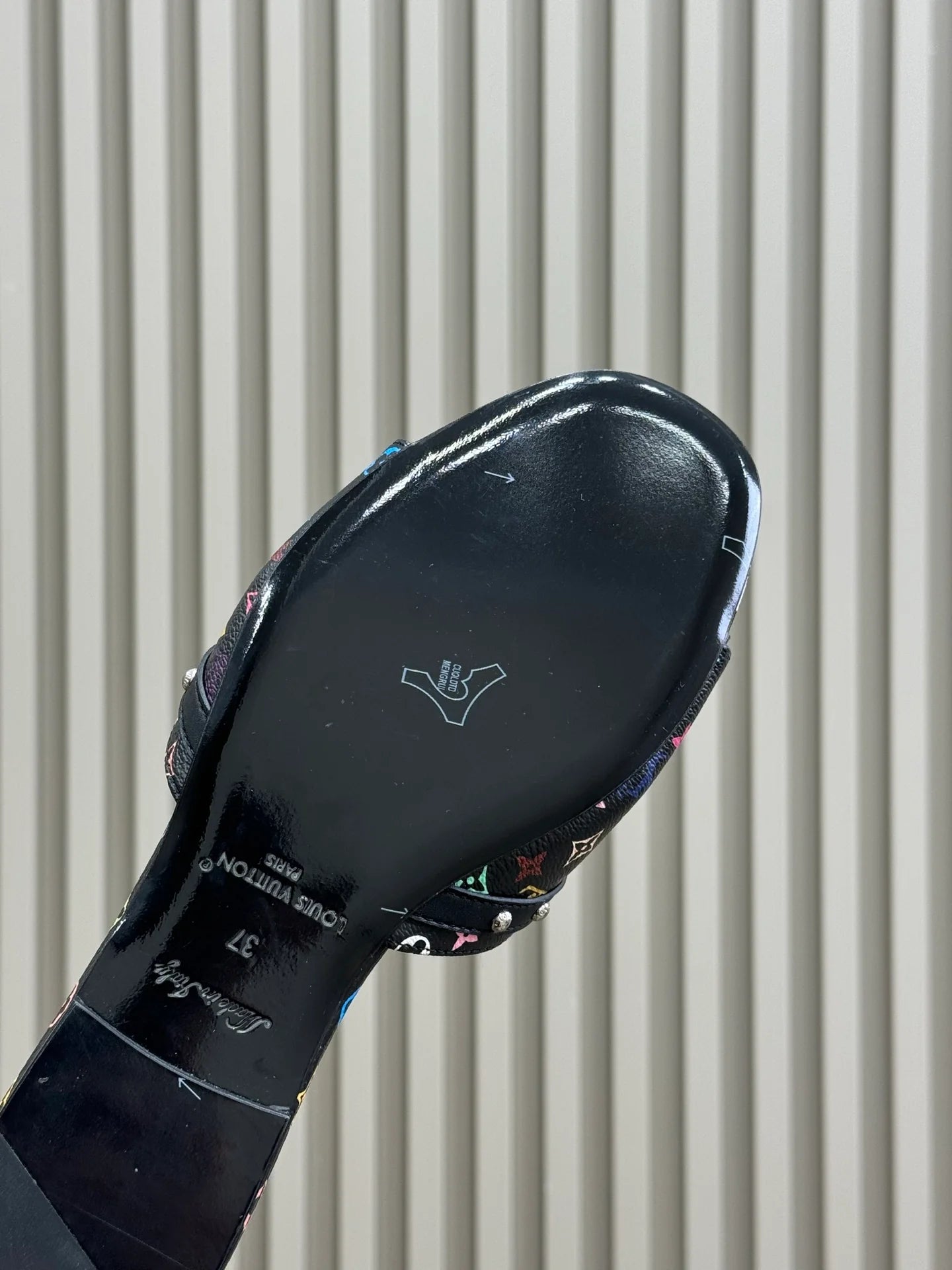 LV SANDAL