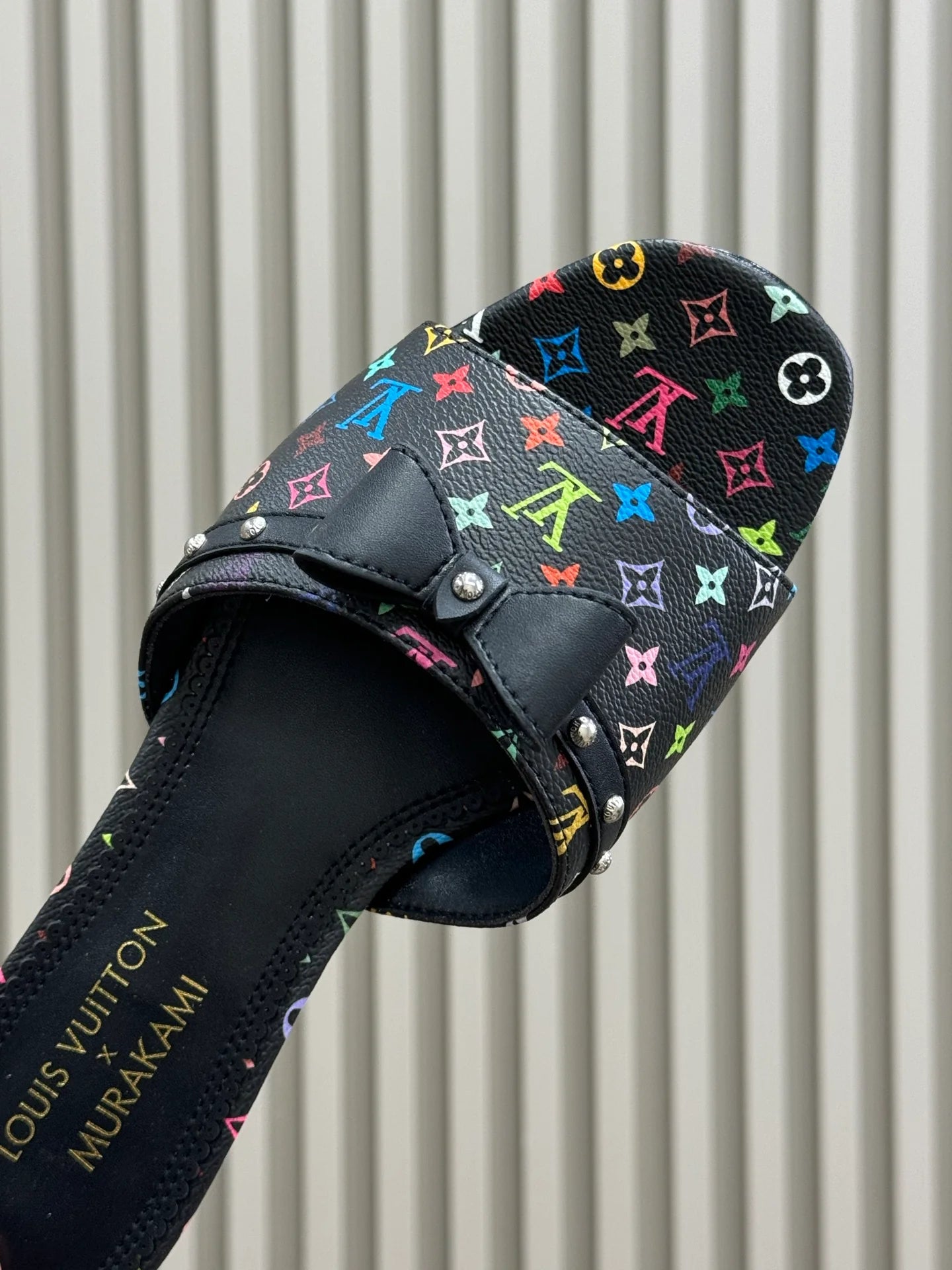 LV SANDAL