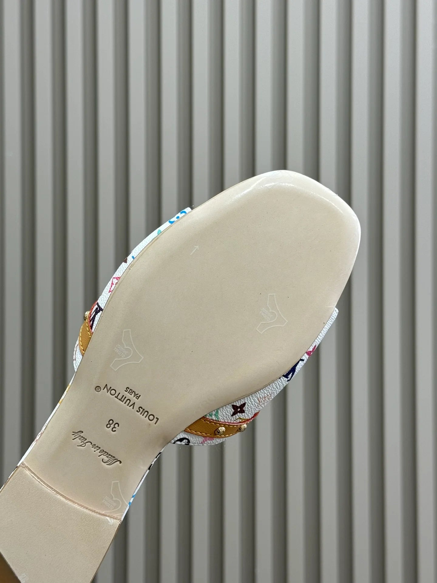 LV SANDAL