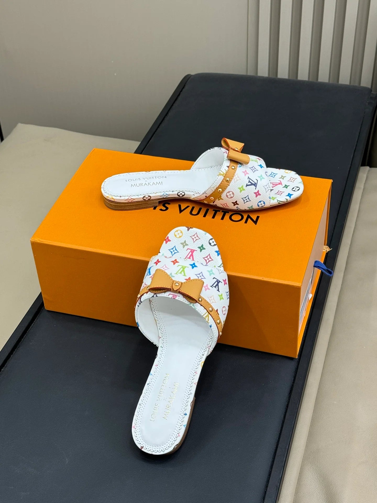 LV SANDAL