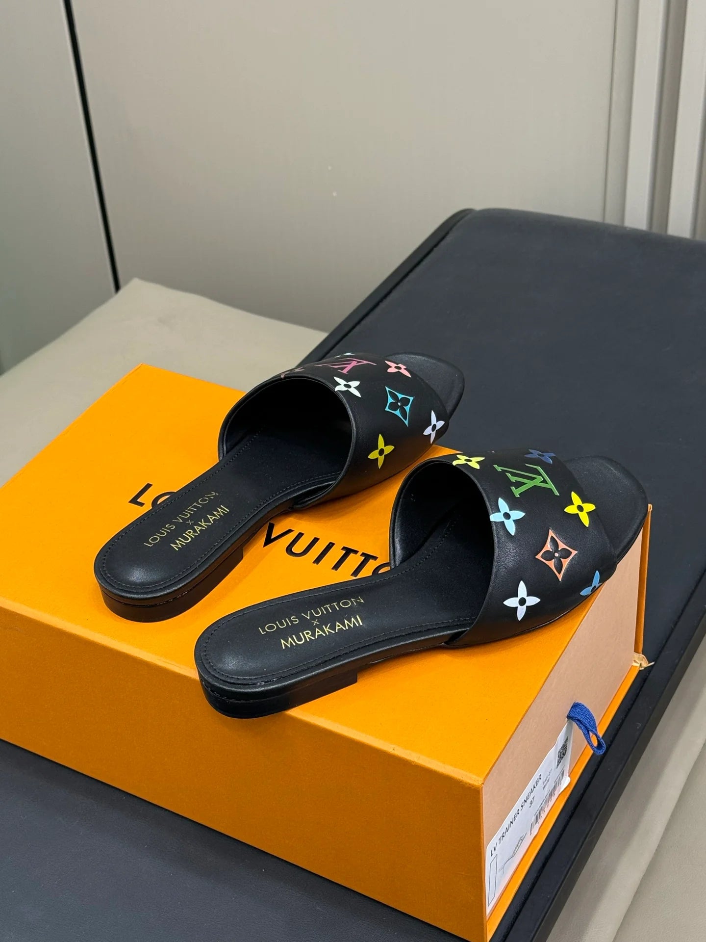 LV SANDAL