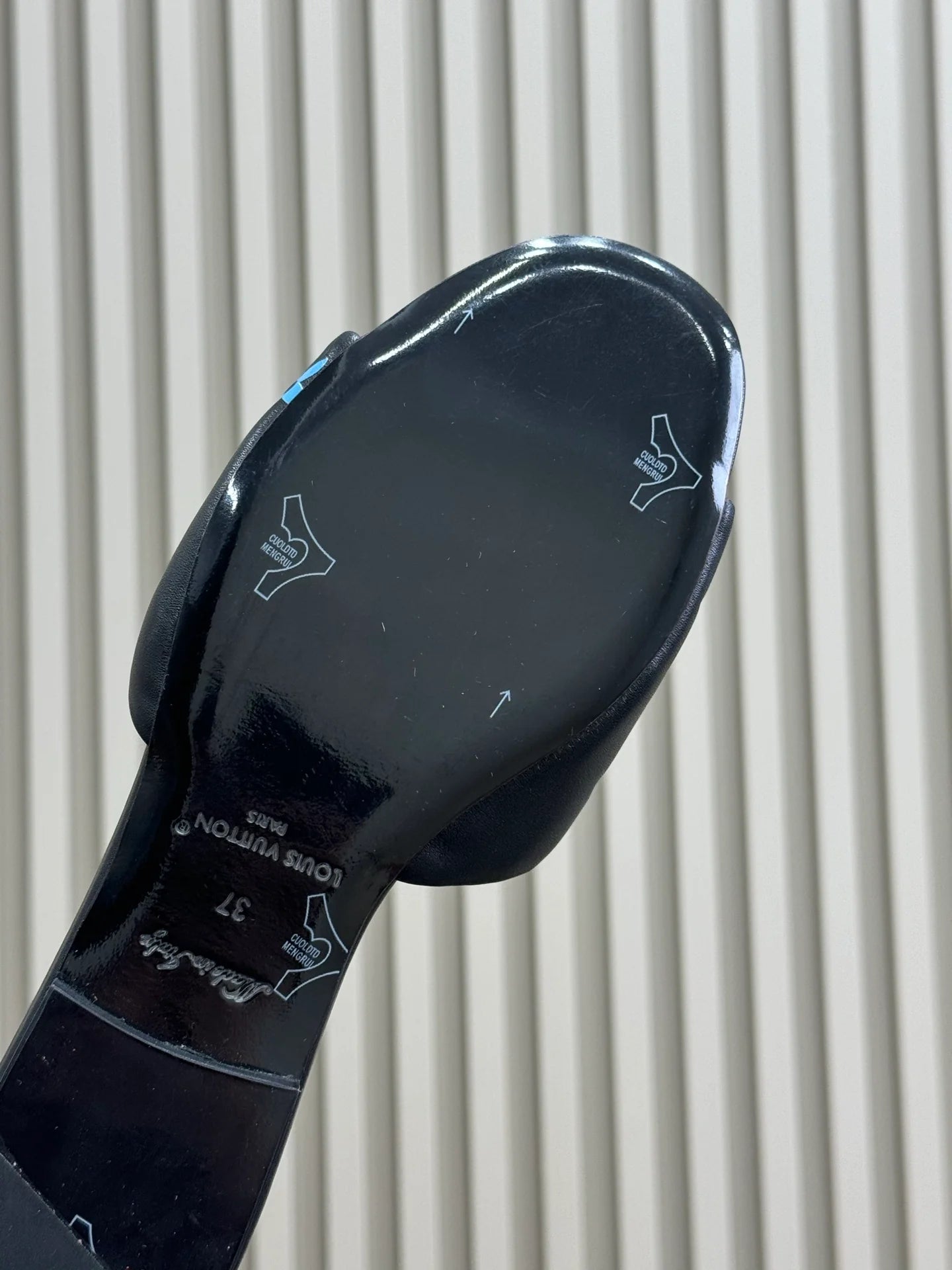LV SANDAL