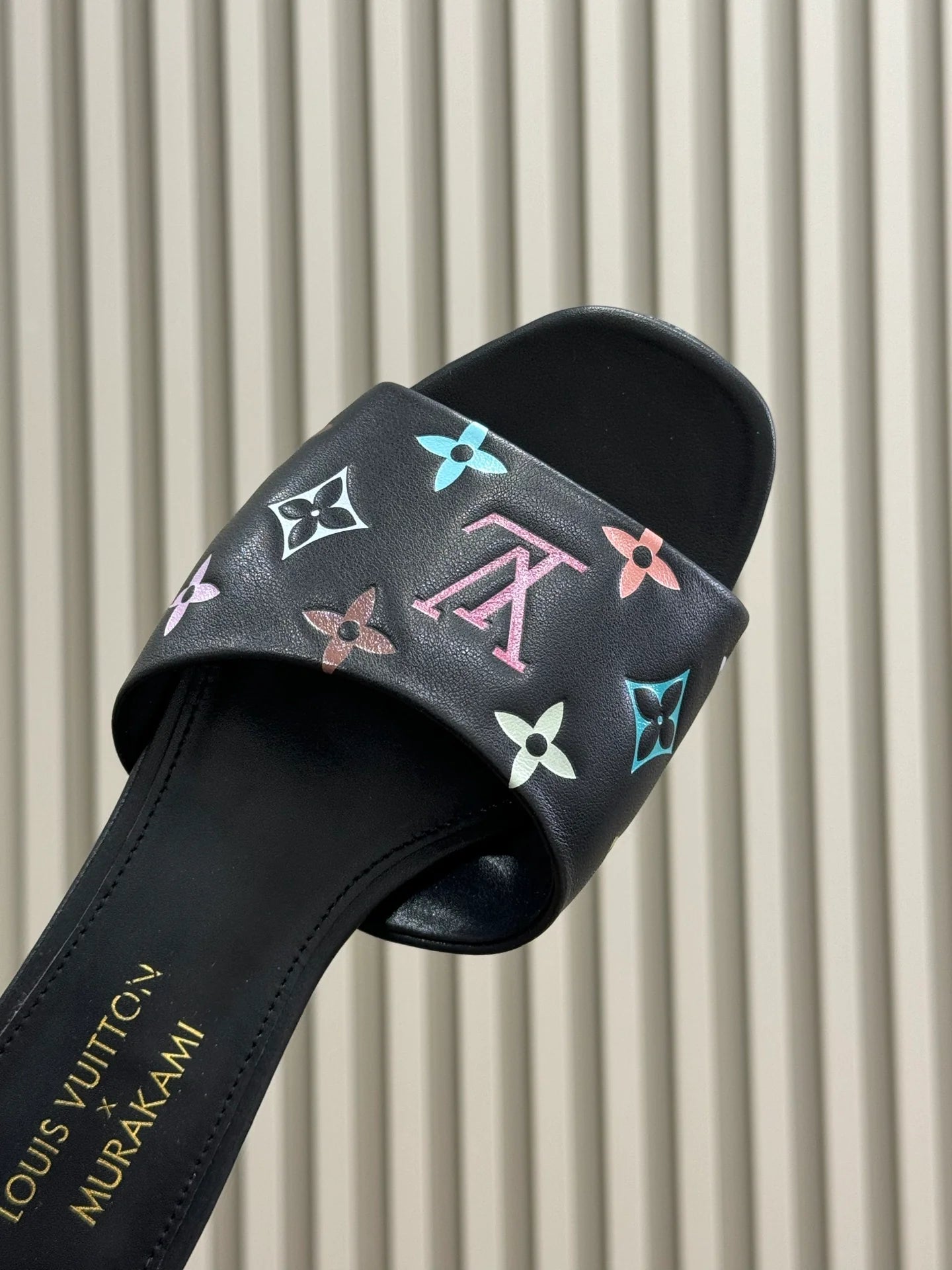 LV SANDAL