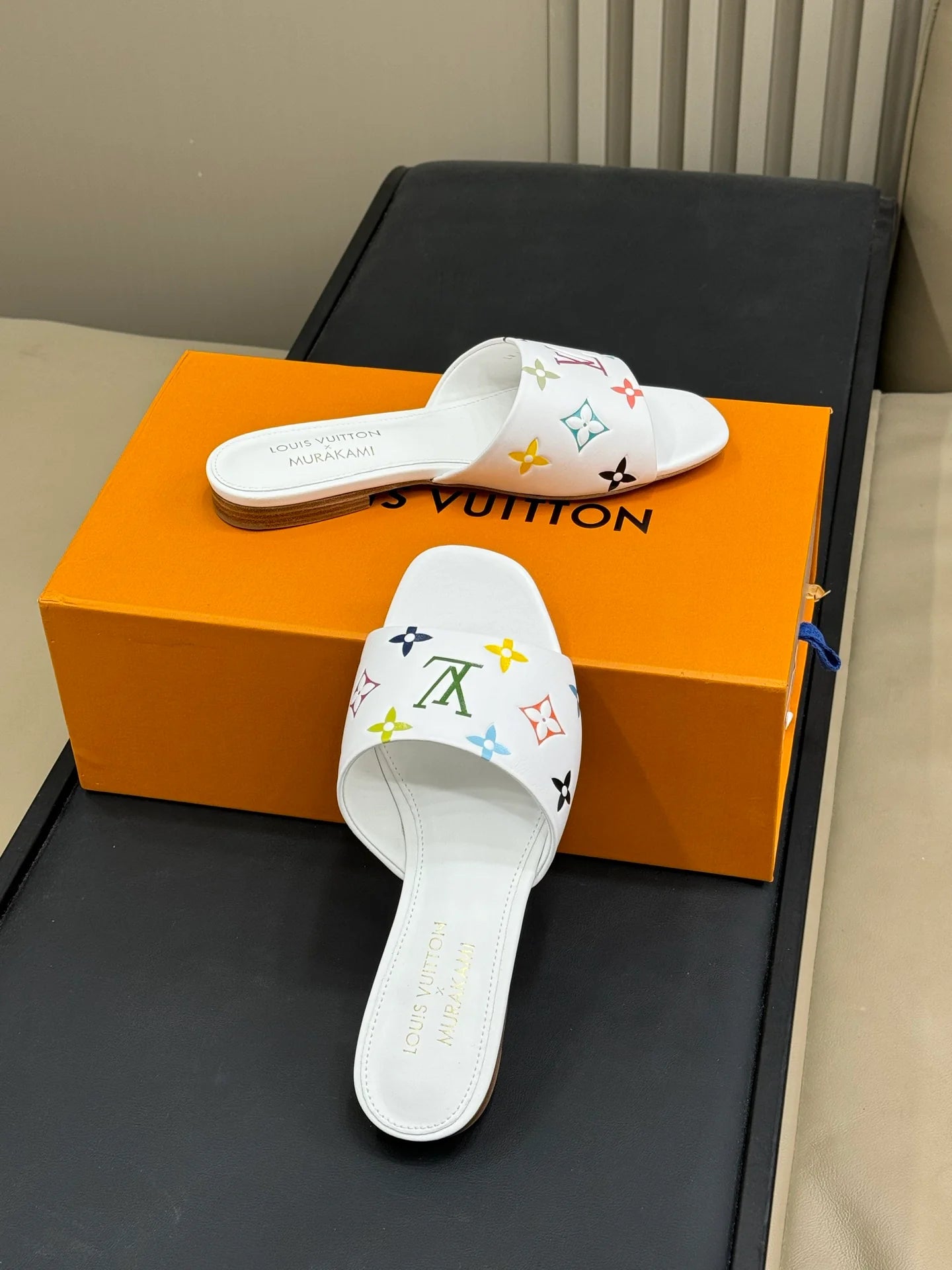LV SANDAL