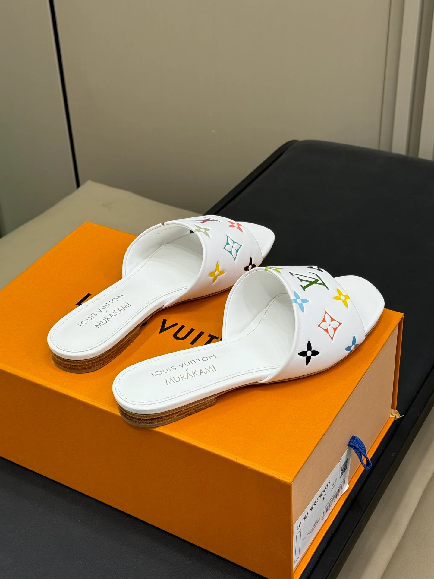 LV SANDAL