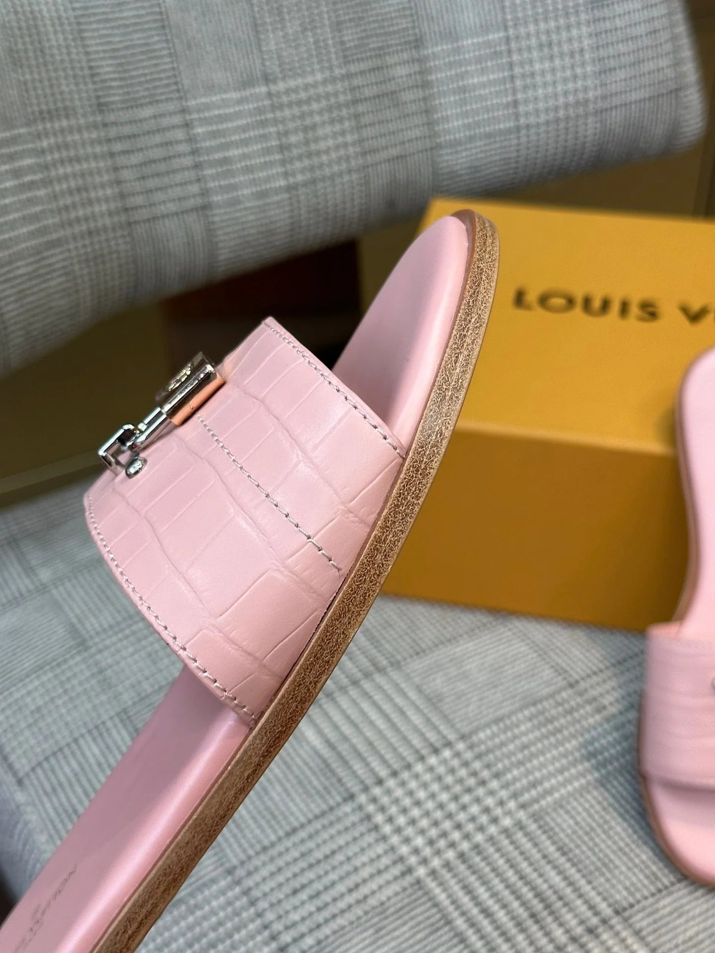 LV SANDAL