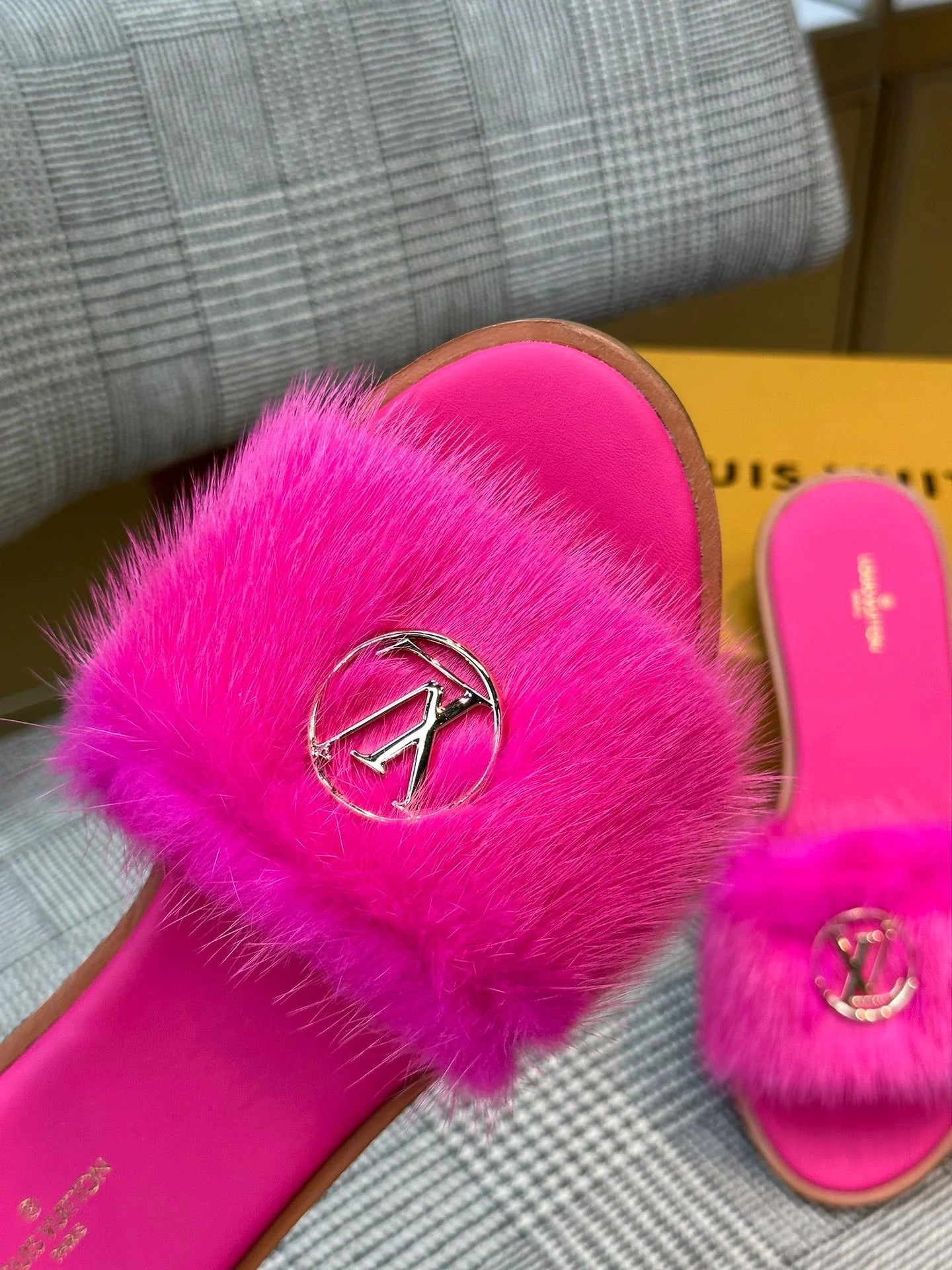 LV SANDAL
