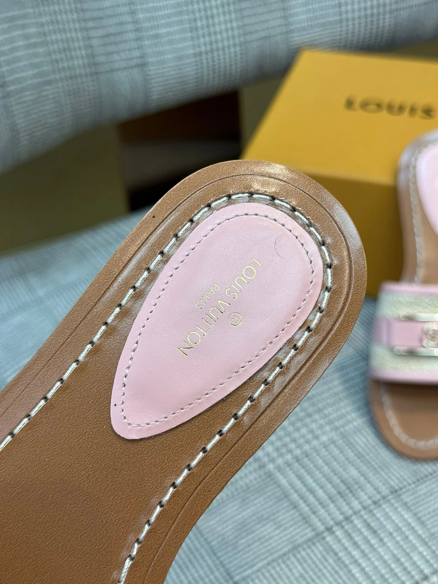 LV SANDAL