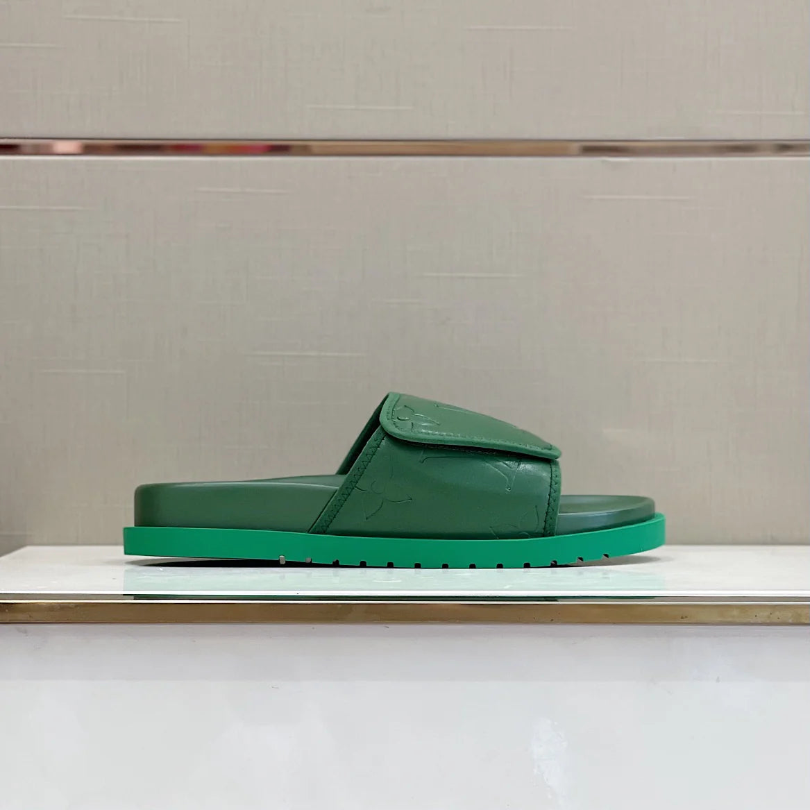 LV SANDAL