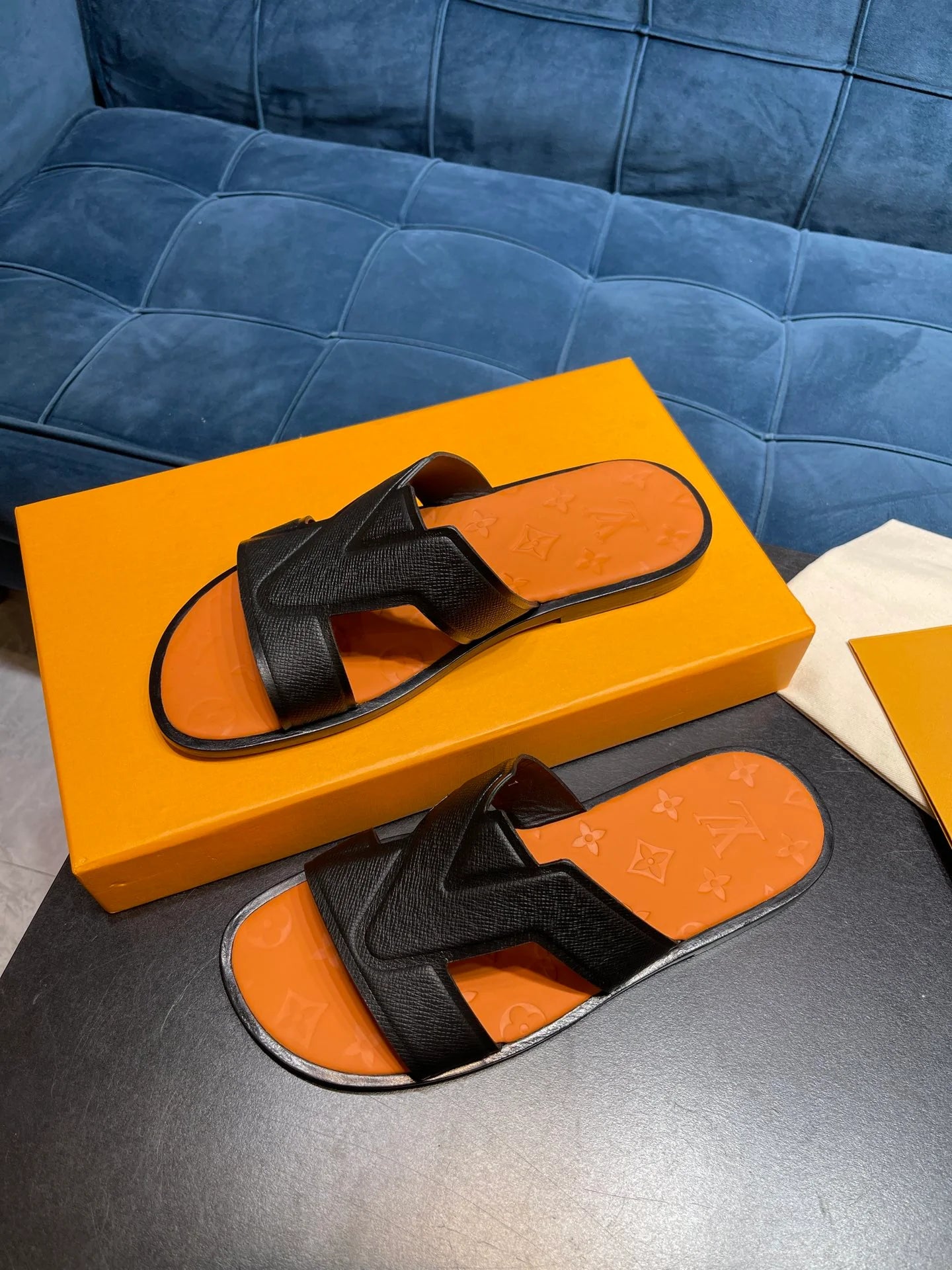 LV SANDAL