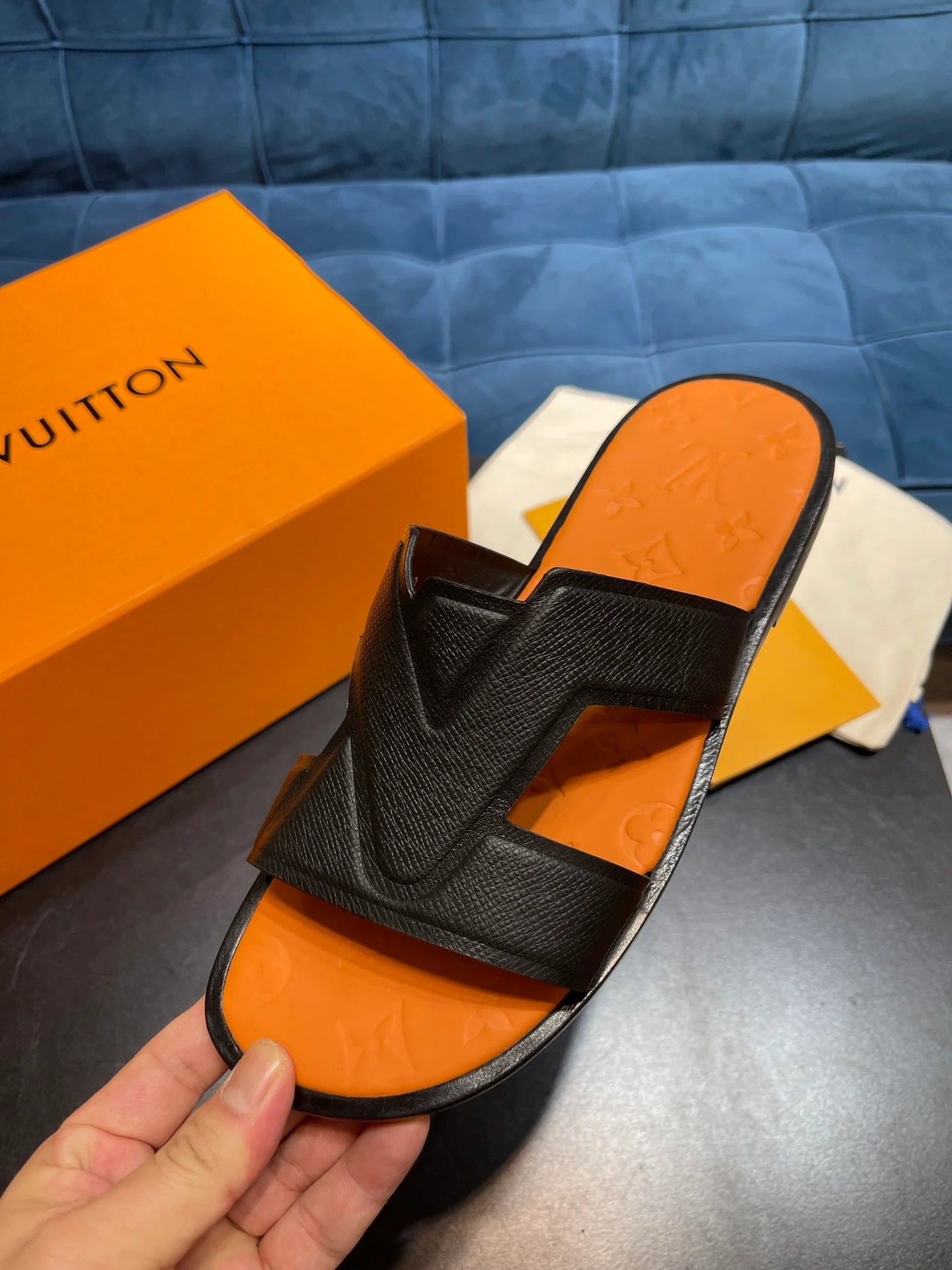 LV SANDAL