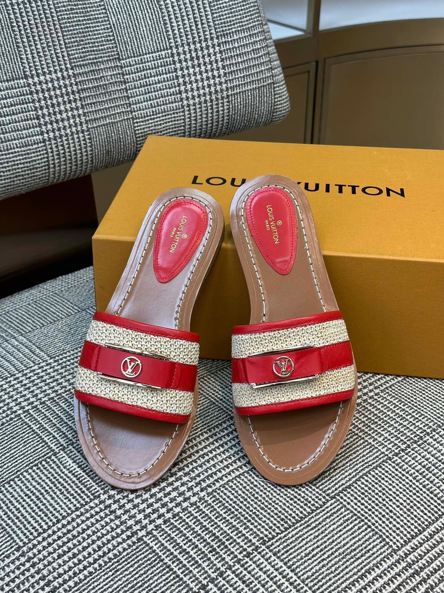 LV SANDAL
