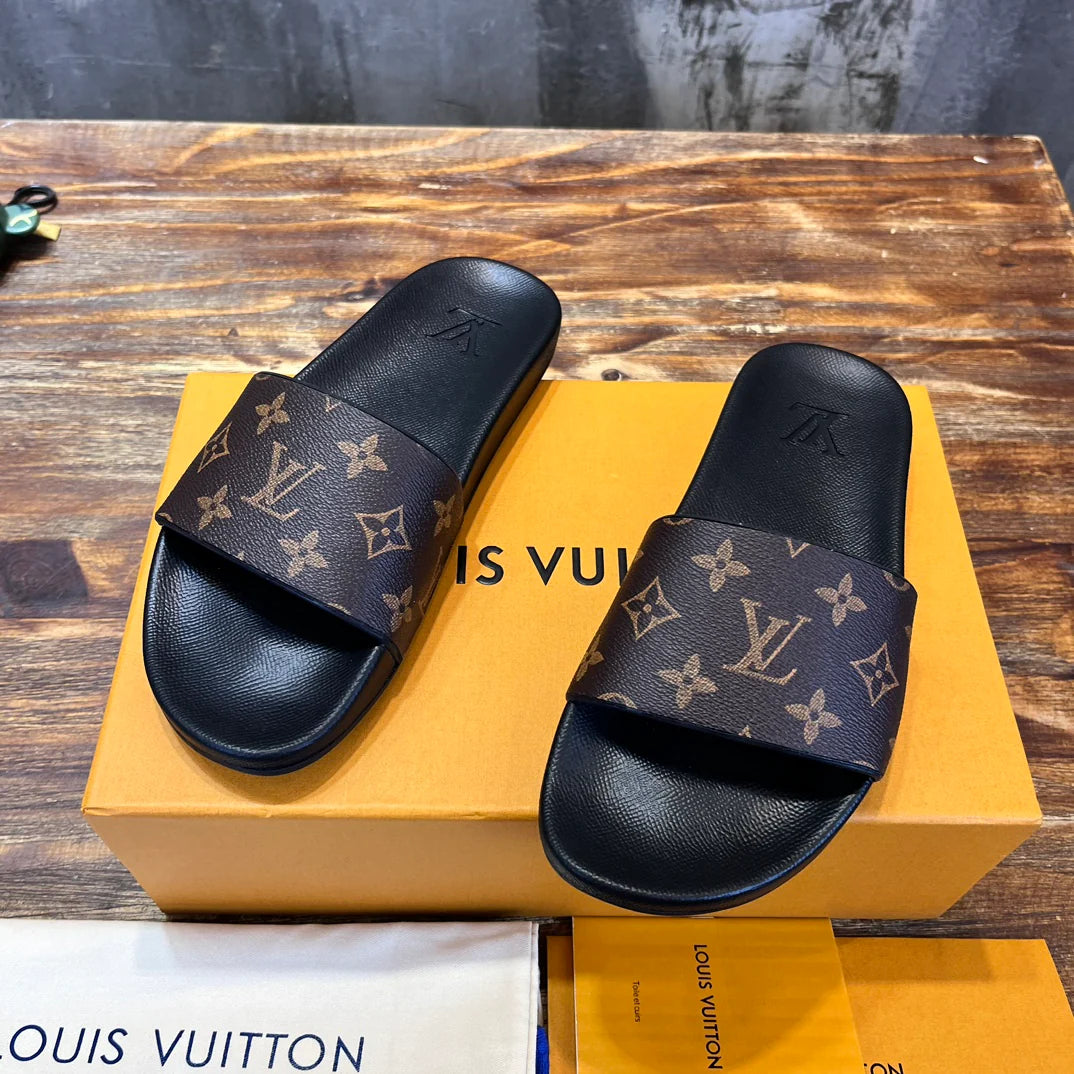 LV SANDAL