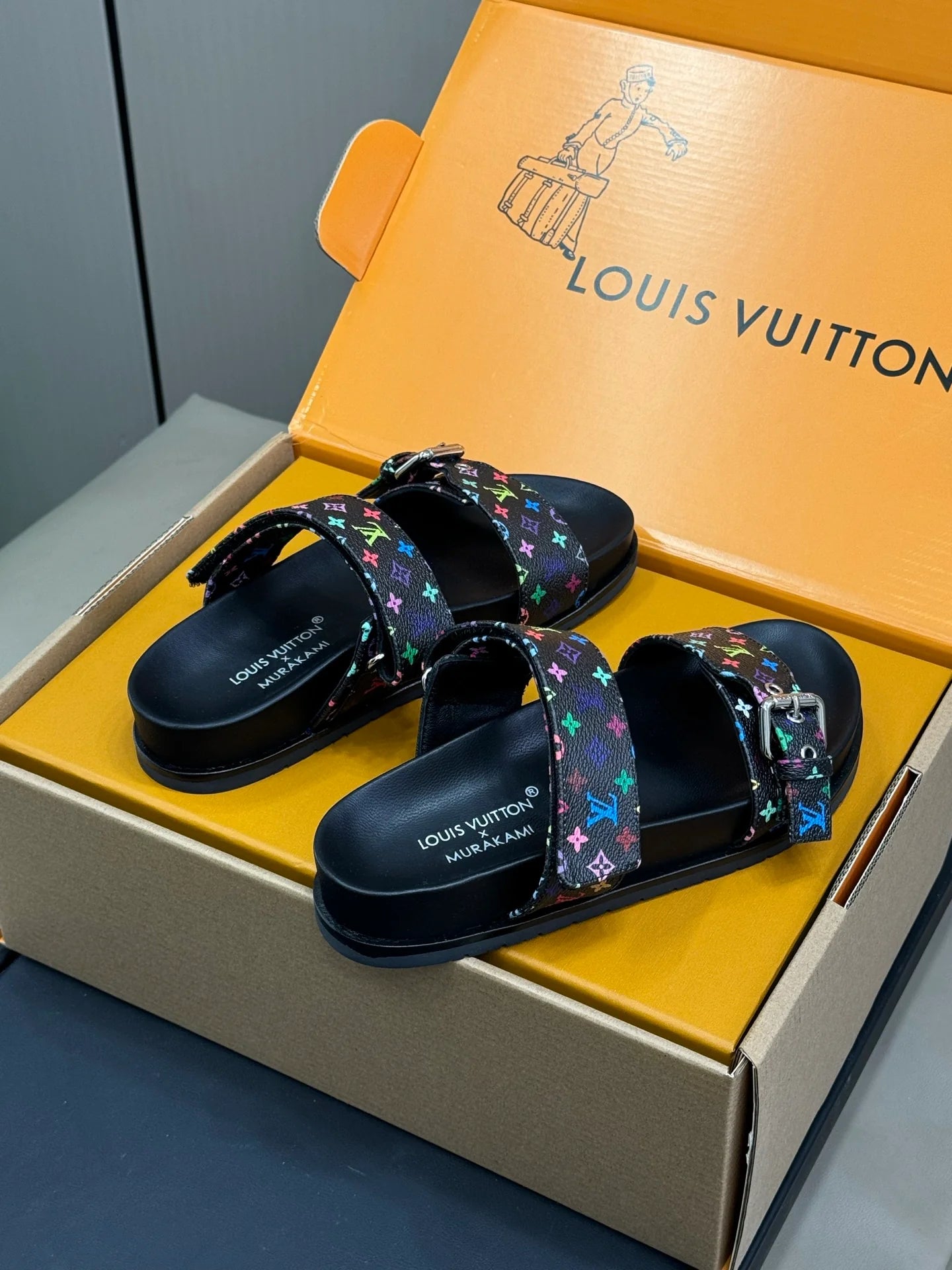 LV SANDAL