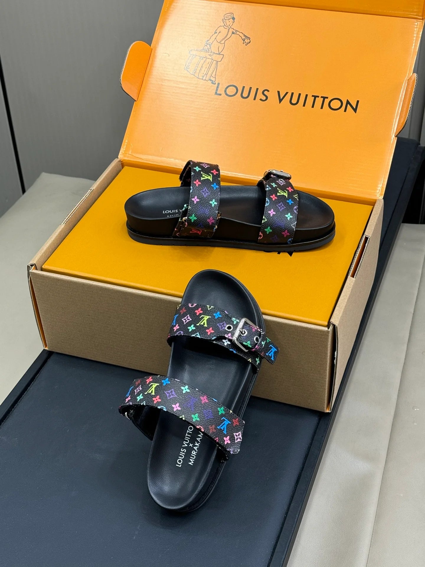 LV SANDAL