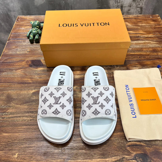 LV SANDAL