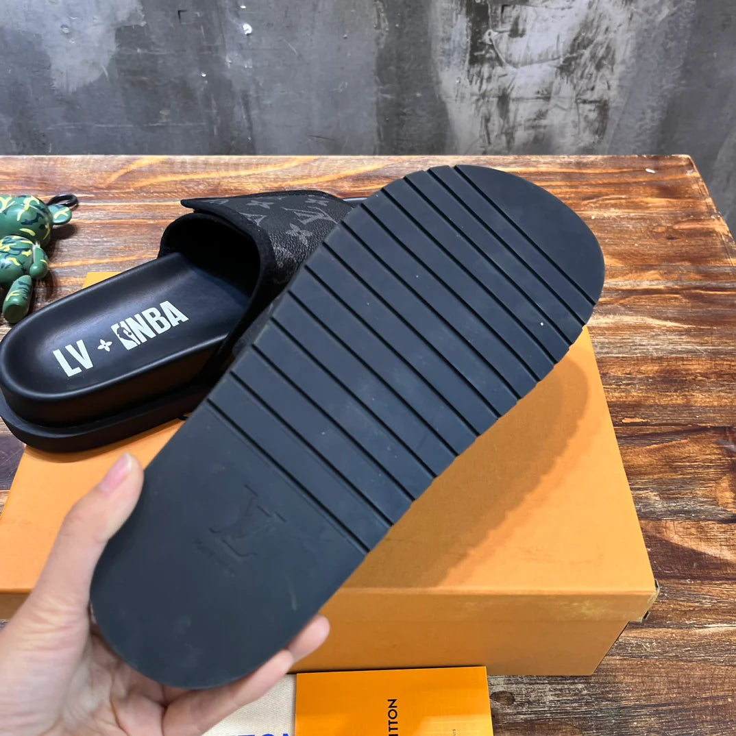 LV SANDAL