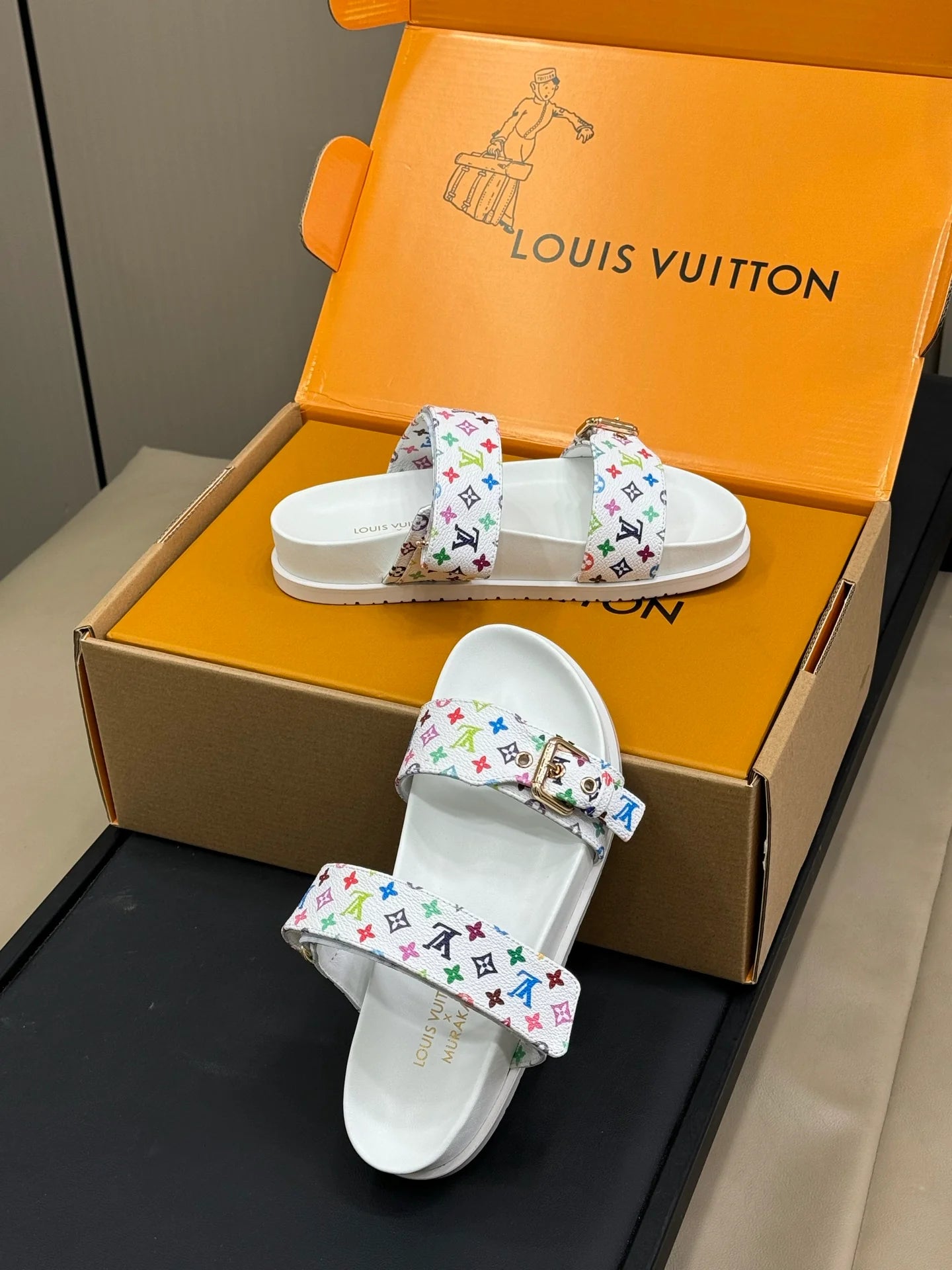 LV SANDAL