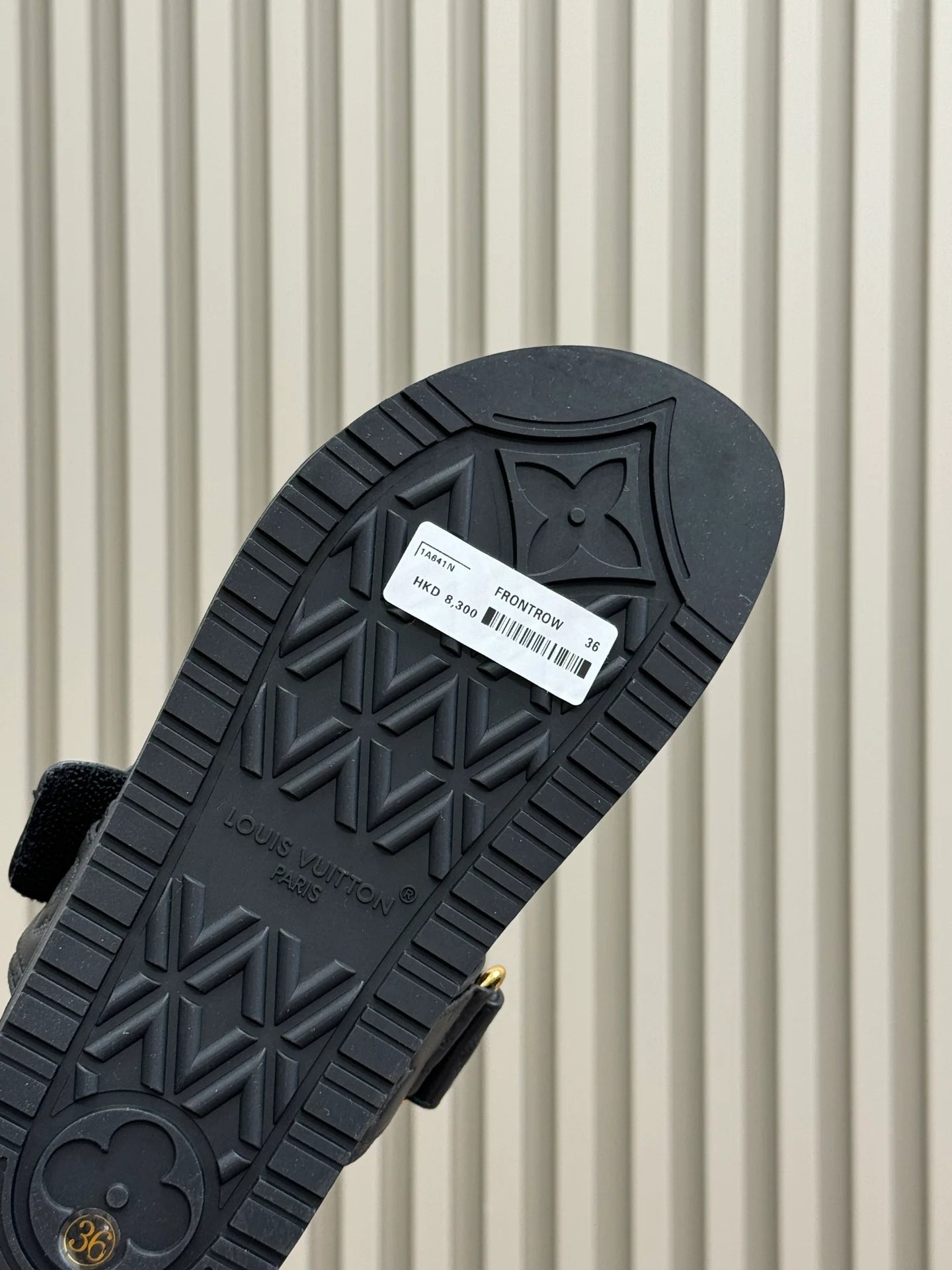 LV SANDAL