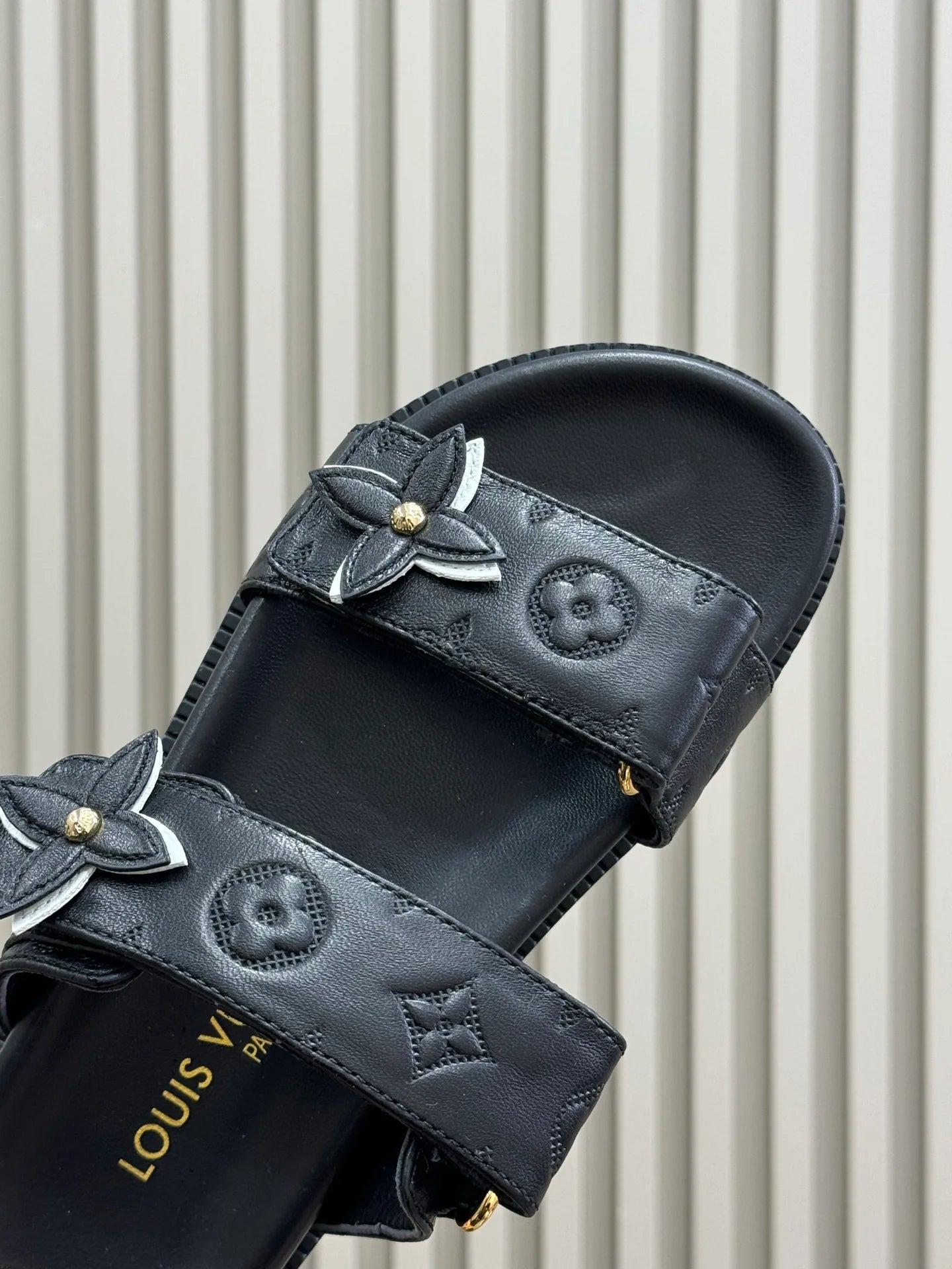 LV SANDAL