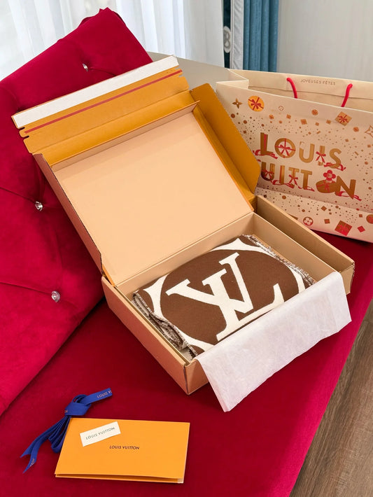 LV SCARF