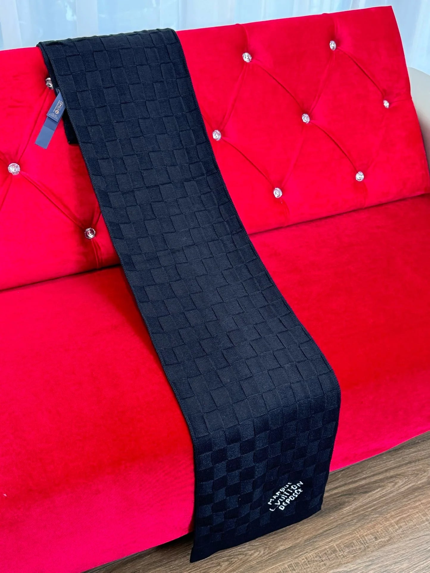 LV SCARF