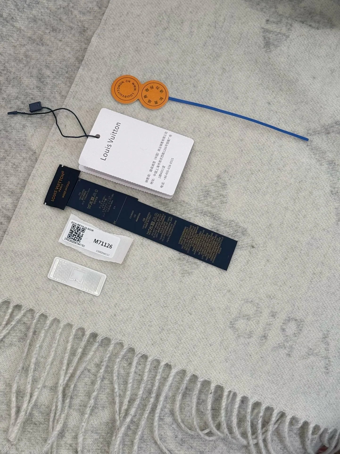 LV SCARF