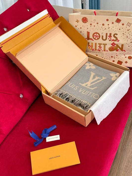 LV SCARF