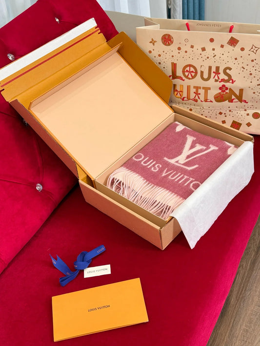 LV SCARF
