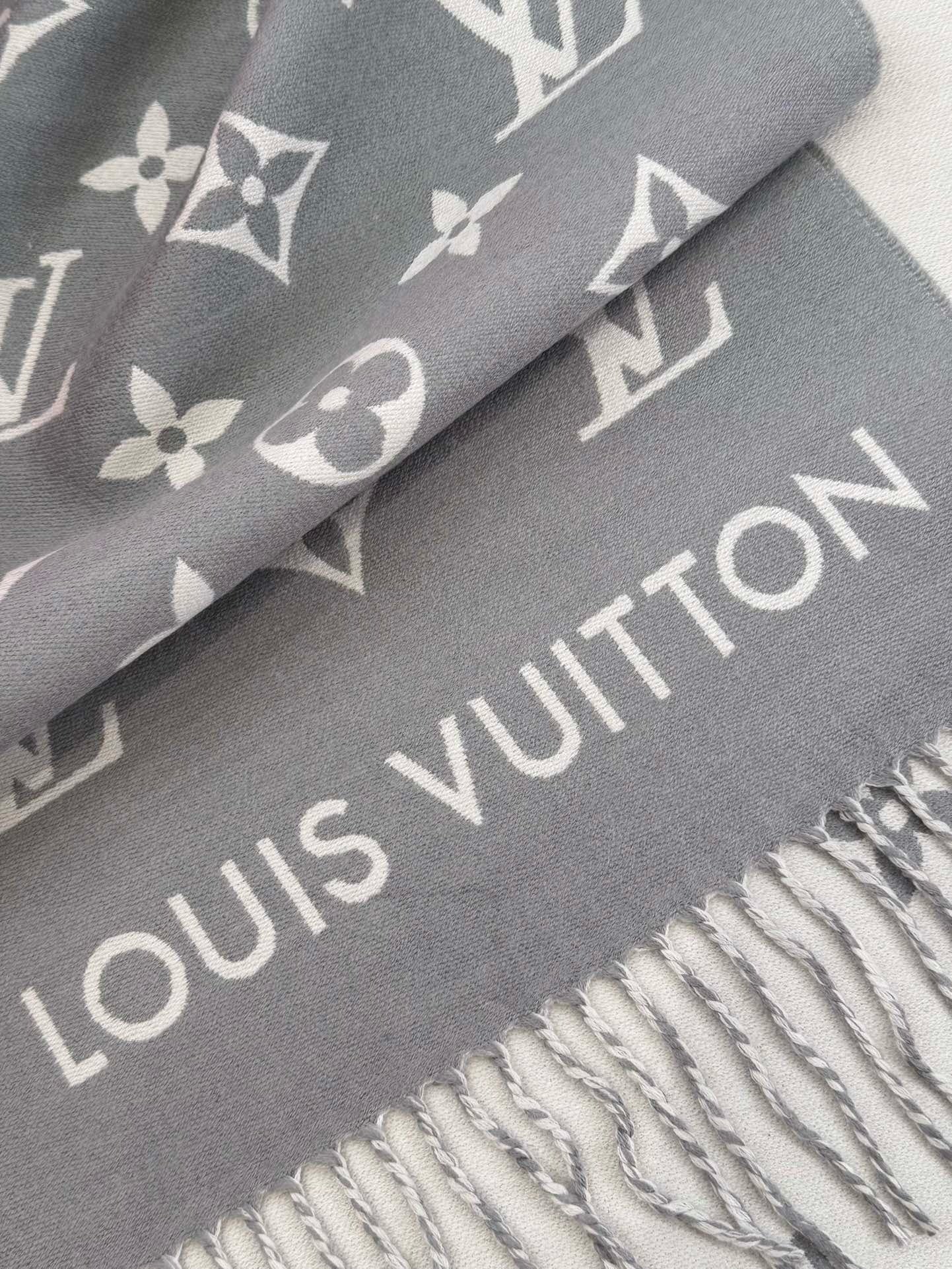 LV SCARF