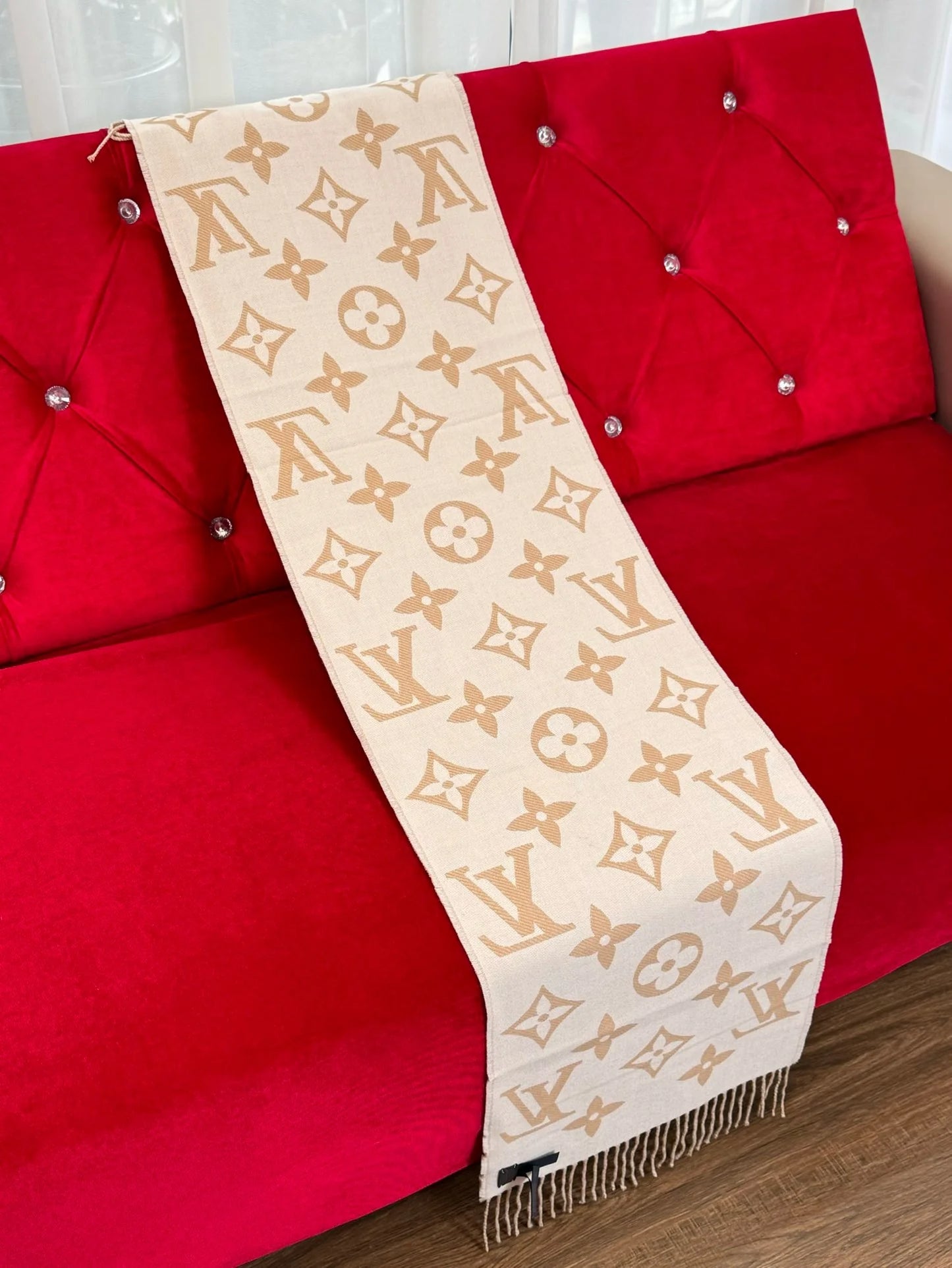 LV SCARF