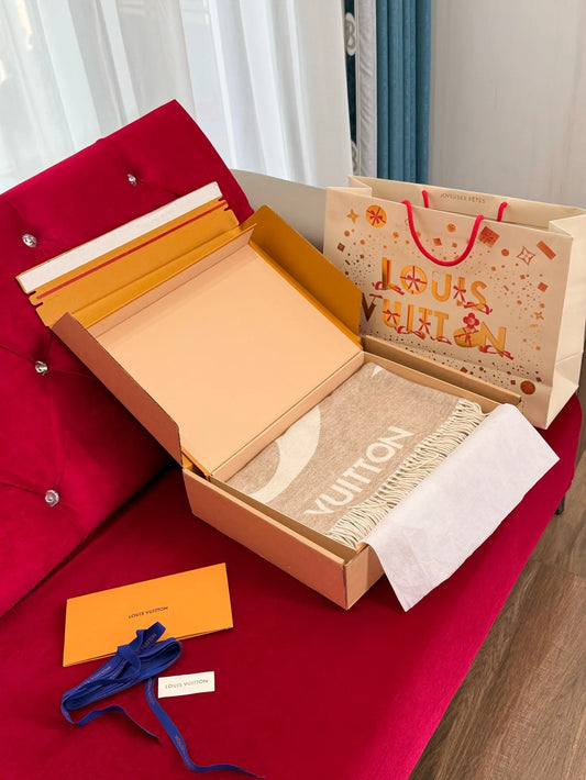 LV SCARF