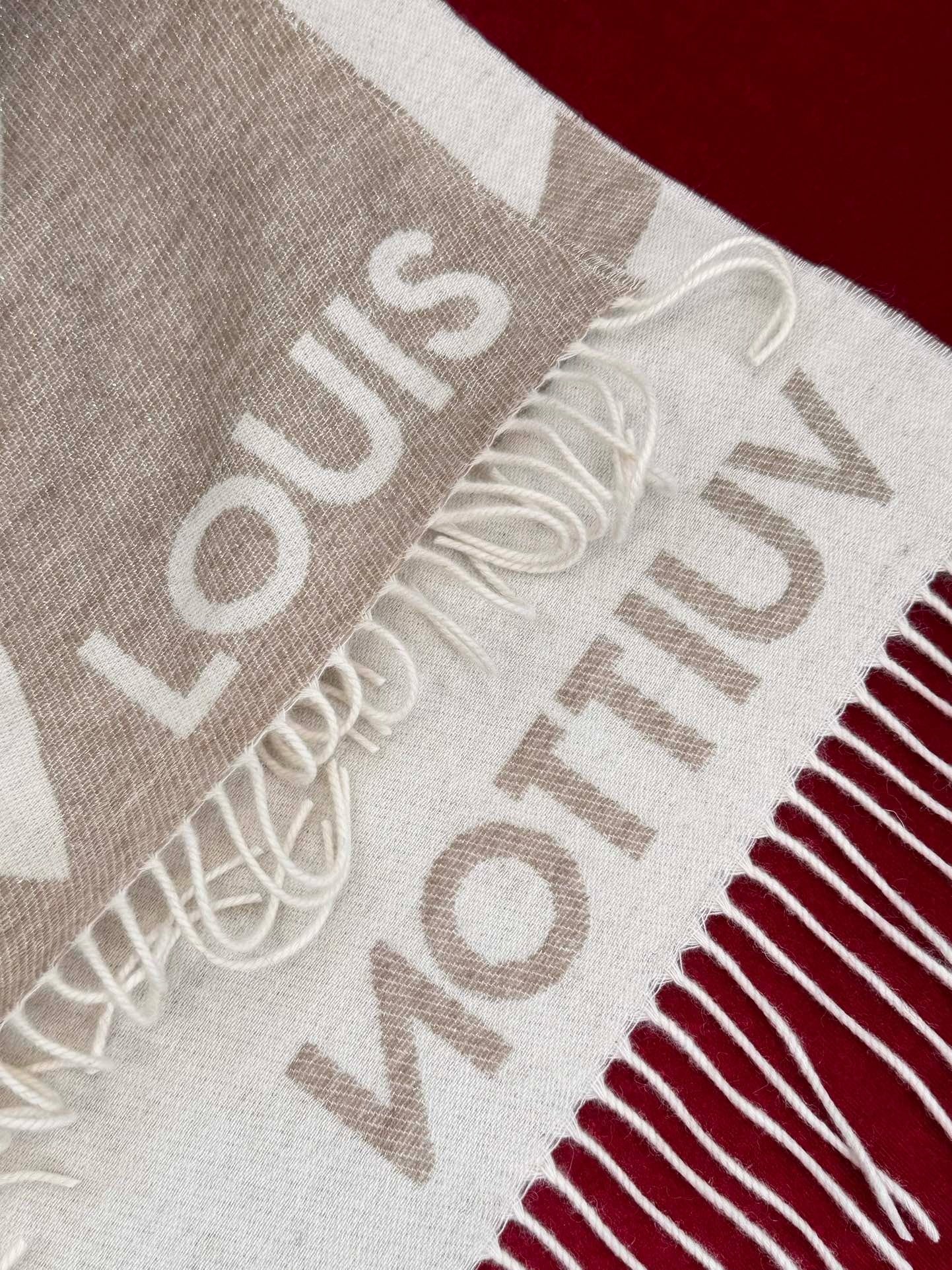 LV SCARF