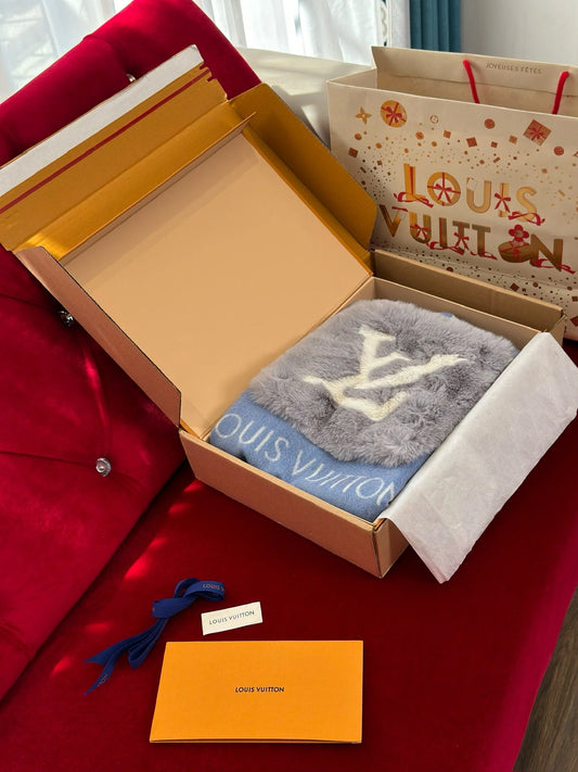 LV SCARF