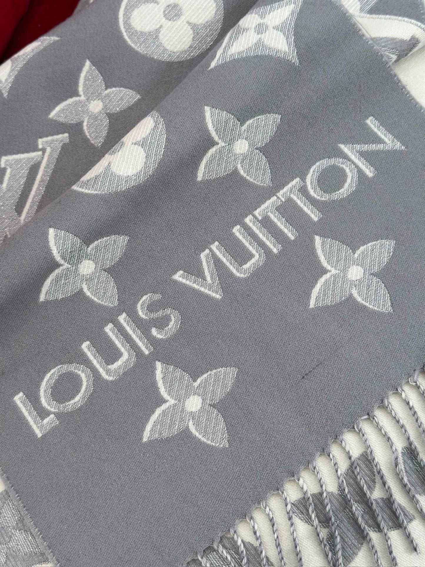 LV SCARF