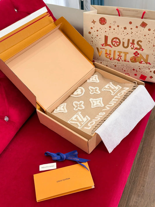 LV SCARF