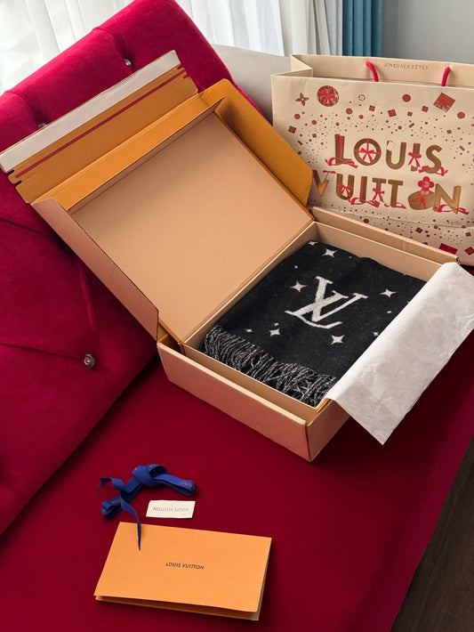LV SCARF