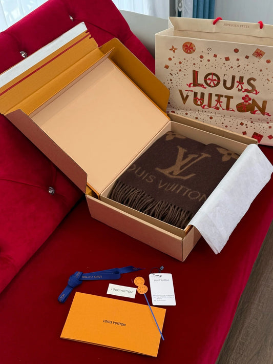LV SCARF
