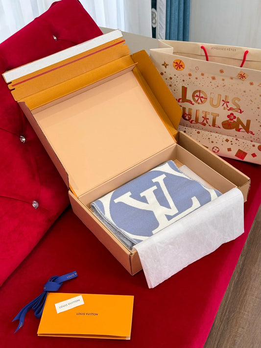 LV SCARF