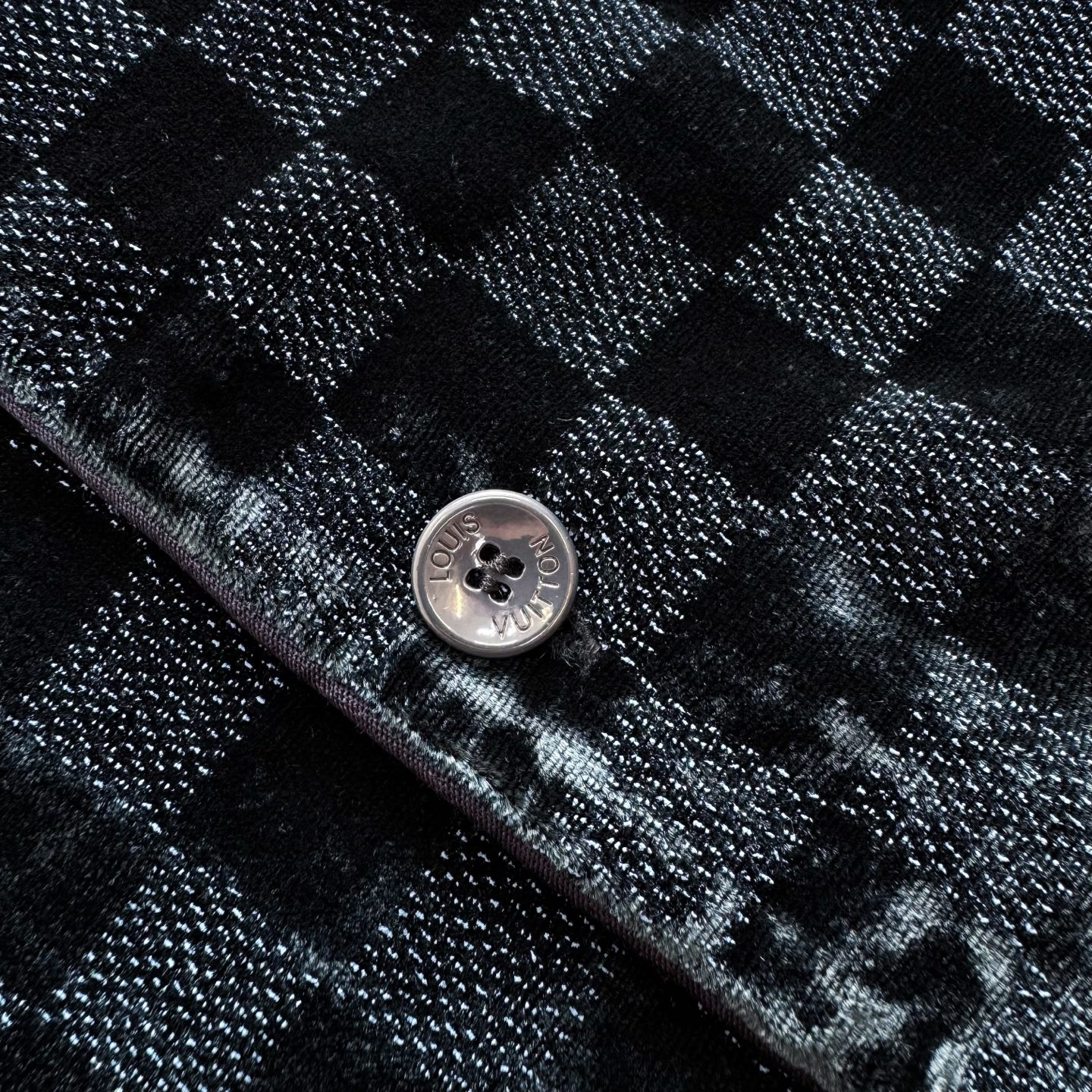 LV SHIRT