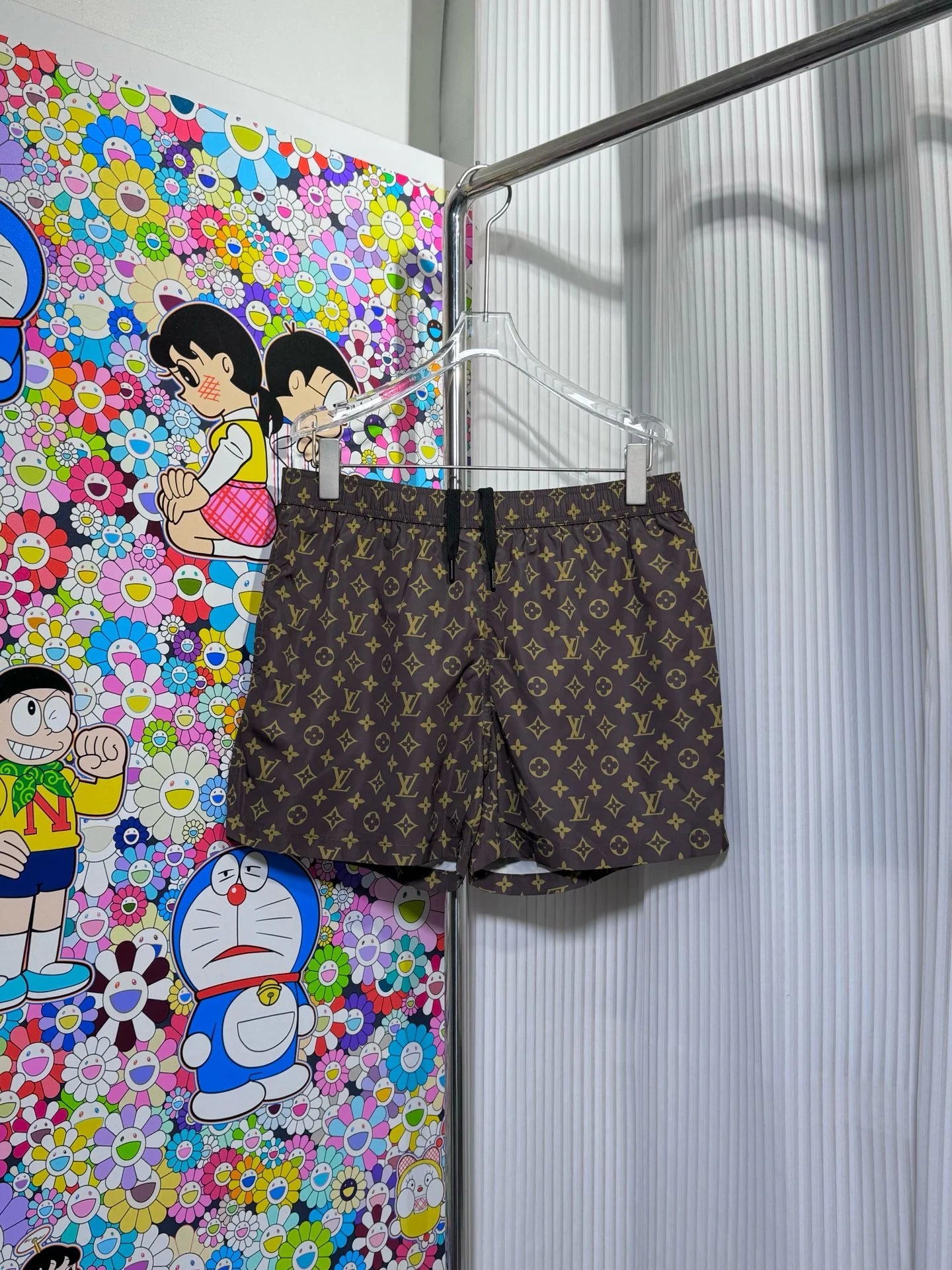 LV SHORTS
