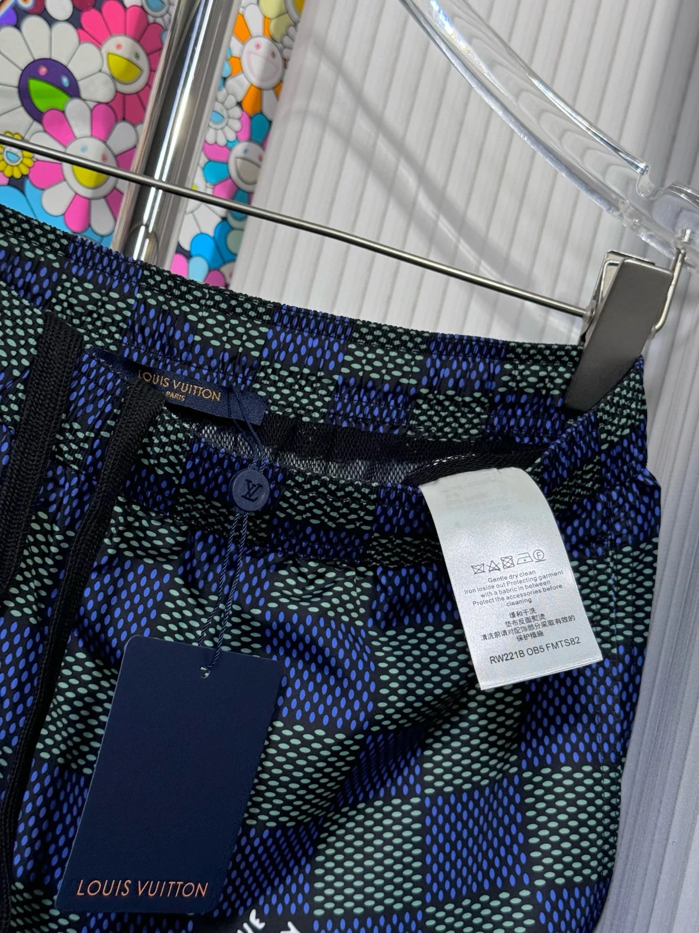 LV SHORTS