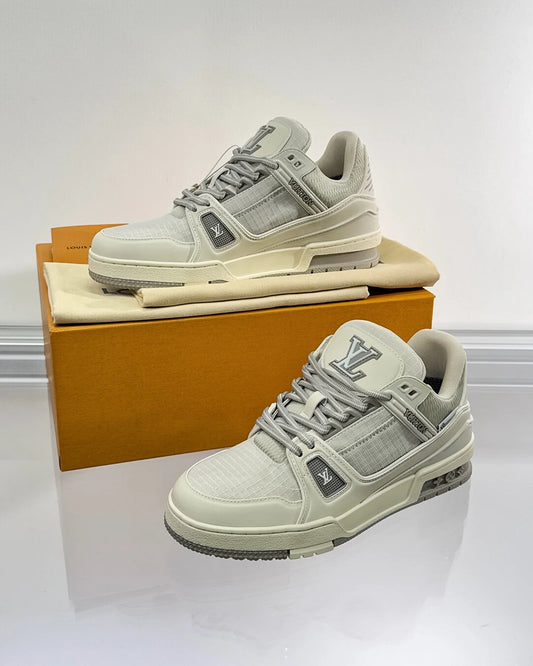 LV SNEAKER