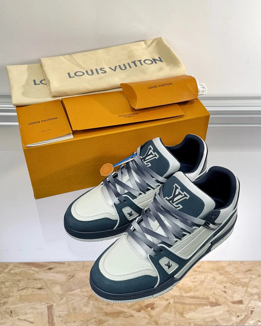 LV SNEAKER