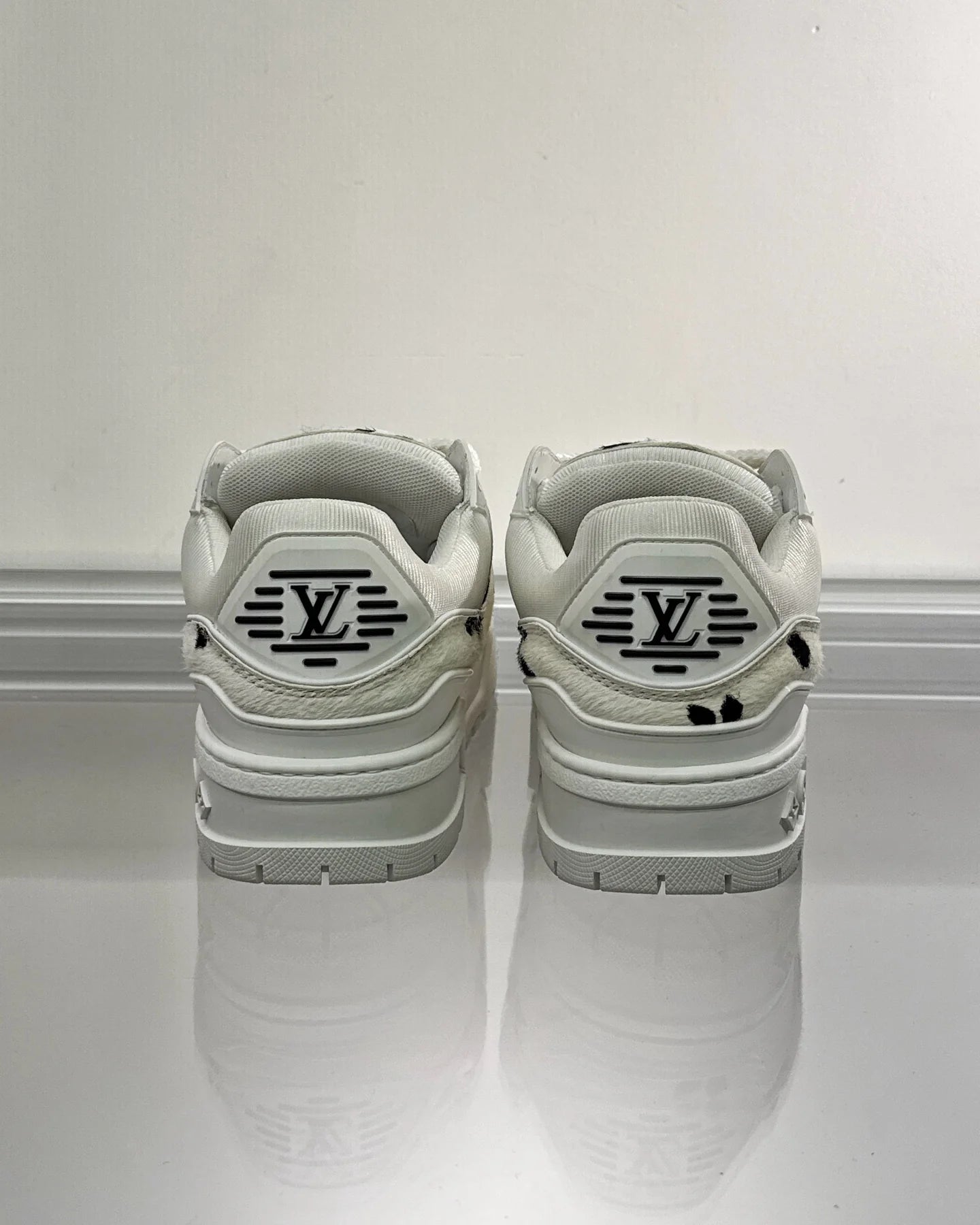 LV SNEAKER