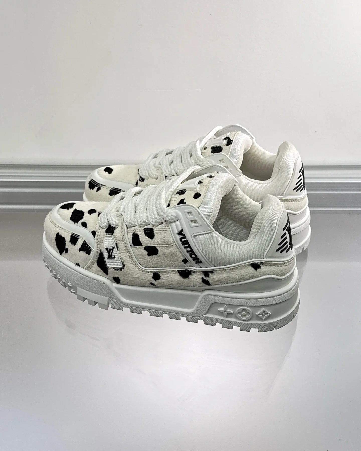 LV SNEAKER