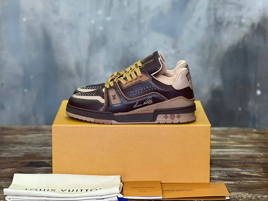 LV SNEAKER