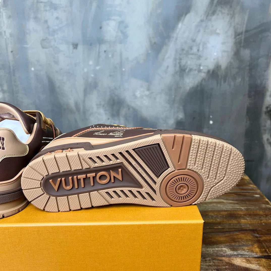 LV SNEAKER